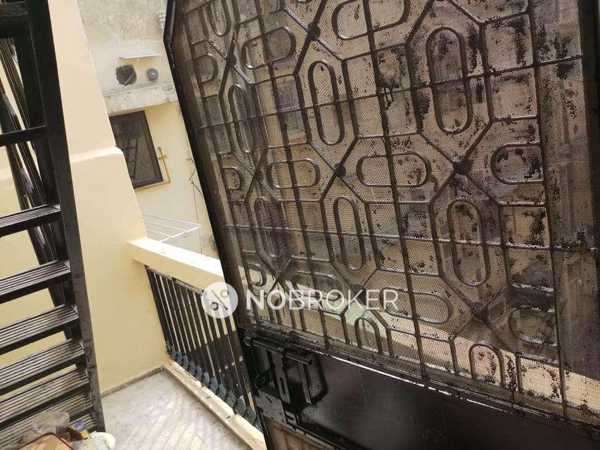 3 BHK Flat In New Mig Flats For Sale  In Karol Bagh