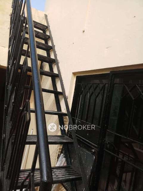 3 BHK Flat In New Mig Flats For Sale  In Karol Bagh