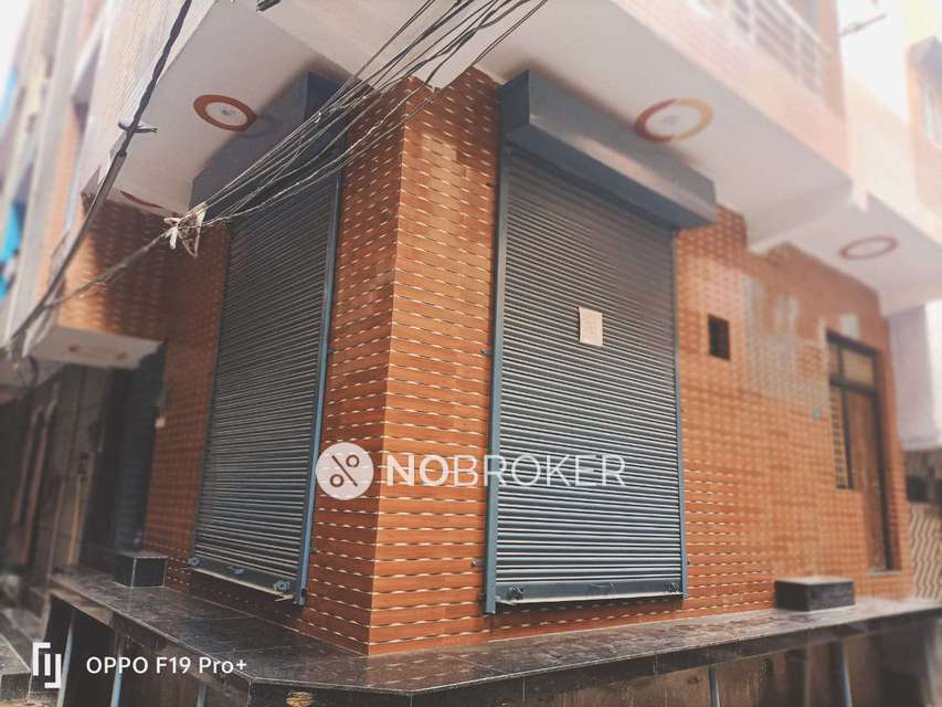 Godown/Warehouse in Sector 62a, Noida for Rent 