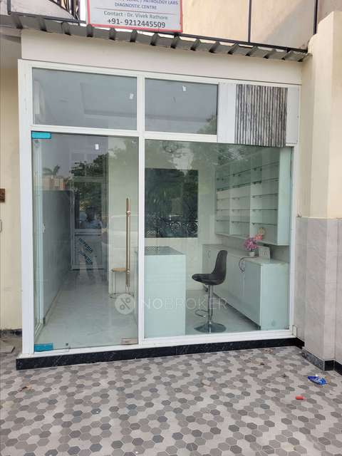 Commercial Property in Sector Alpha Ii, Greater Noida for Rent 