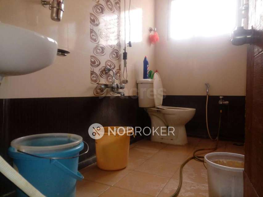 3 BHK Flat In Srinivasa Prashanti Nilayam For Sale  In Vijayanagar