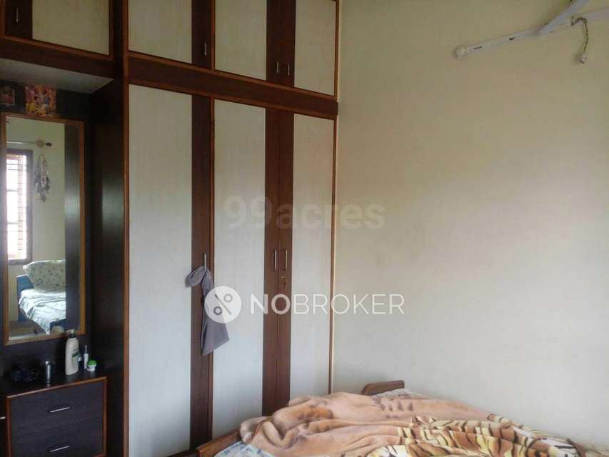 3 BHK Flat In Srinivasa Prashanti Nilayam For Sale  In Vijayanagar