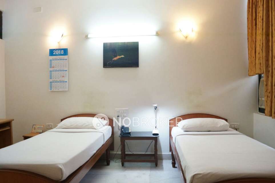 3 BHK Flat In Richomes Sheriff For Sale  In Richmond Town