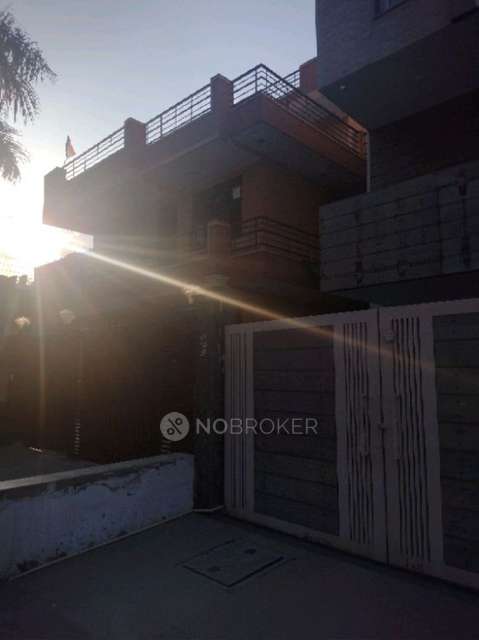 2 BHK House for Rent  In Sector 9