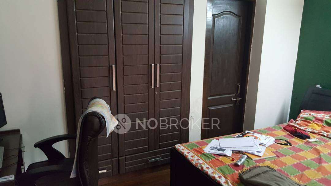 2 BHK Flat In Amrapali Zodiac for Rent  In Sector-120