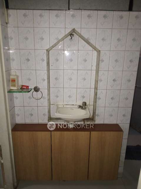 1 BHK Flat In  Standalone Building  For Sale  In Borivali East