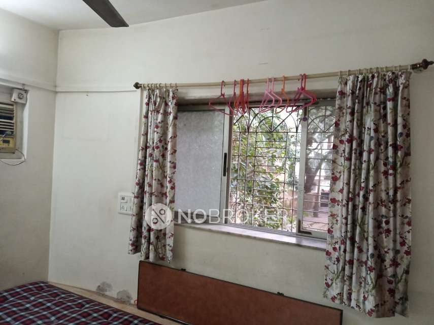 1 BHK Flat In  Standalone Building  For Sale  In Borivali East
