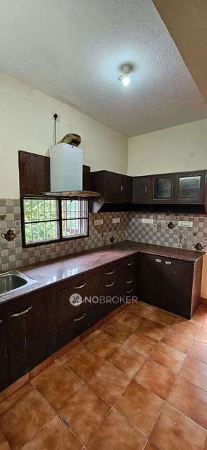 3 BHK Flat In Gruchigapwoo For Sale  In Saligramam,  Chennai - Central, Tamil Nadu