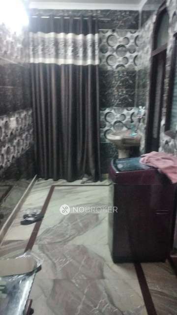 2 BHK Flat For Sale  In  Geeta Colony