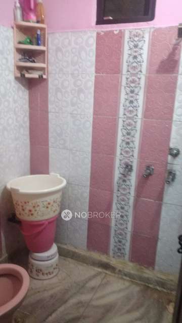 2 BHK Flat For Sale  In  Geeta Colony