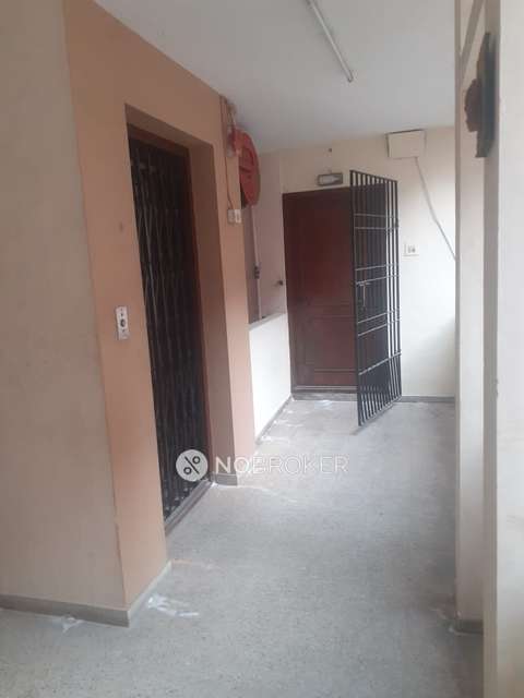 2 BHK Flat In Ramaniyam Citadel For Sale  In Arumbakkam