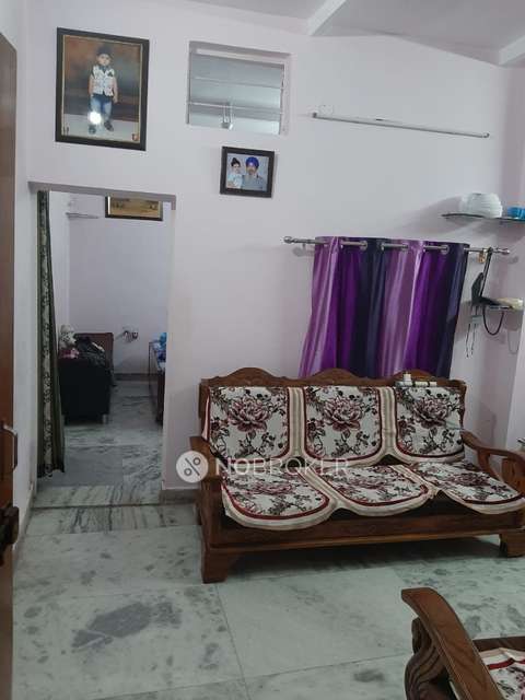 4+ BHK Flat For Sale  In  Baljit Nagar