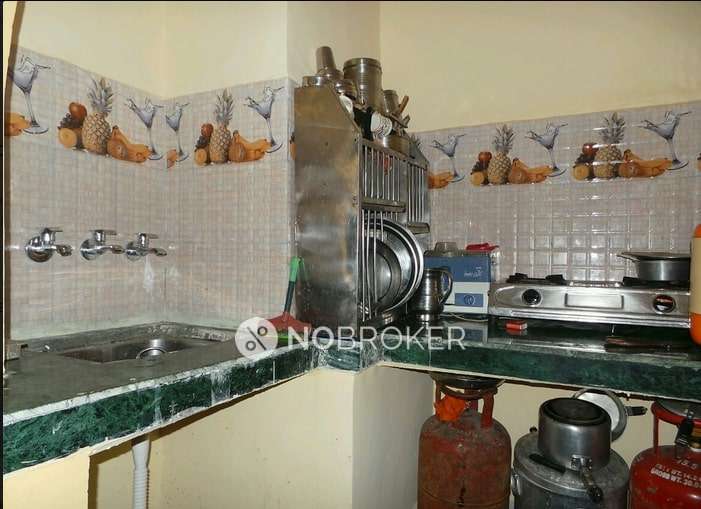 4 BHK Flat In Apartment For Sale  In  Malka Ganj