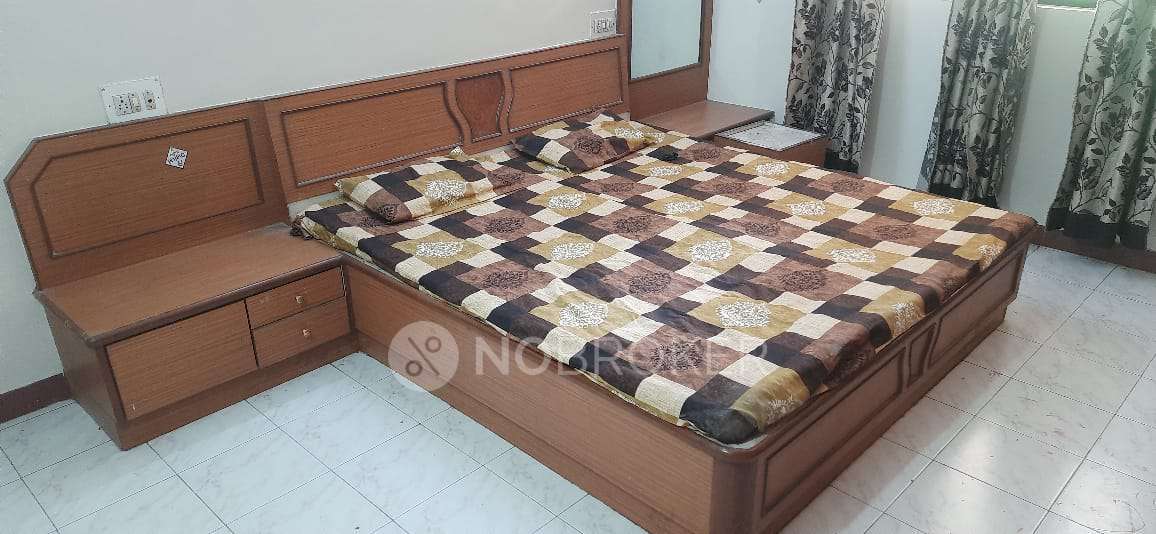 2 BHK Flat In Daffodil Building for Rent  In Daffodils Apartment Building F(b Wing), Magarpatta, Hadapsar, Pune, Maharashtra 411013, India