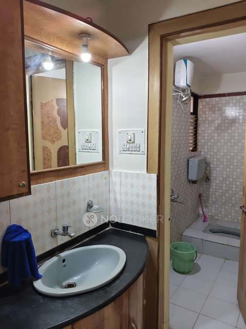 2 BHK Flat In Daffodil Building for Rent  In Daffodils Apartment