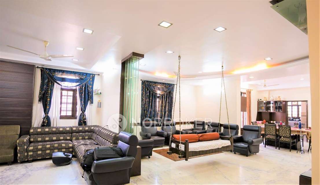 4+ BHK Flat In Pearl Palace For Sale  In Basheer Bagh