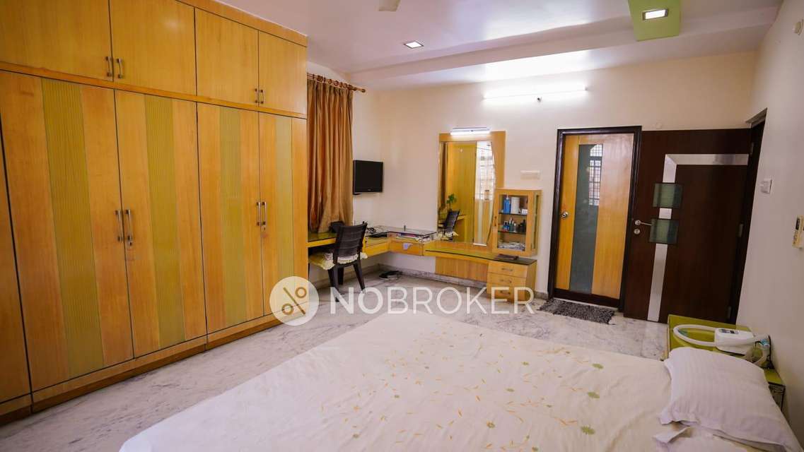 4+ BHK Flat In Pearl Palace For Sale  In Basheer Bagh