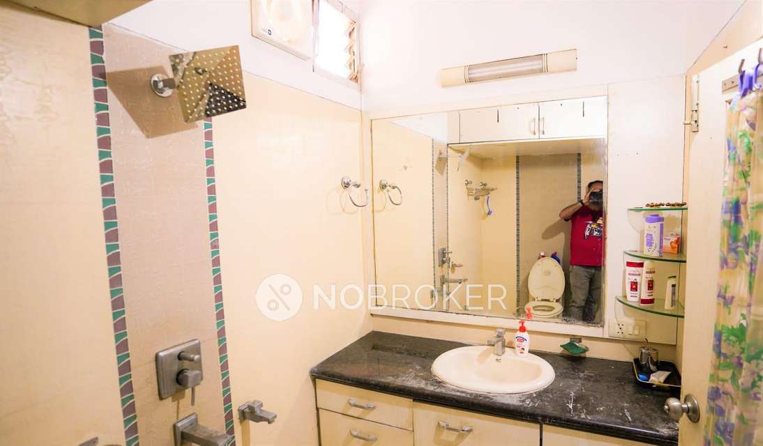 4+ BHK Flat In Pearl Palace For Sale  In Basheer Bagh