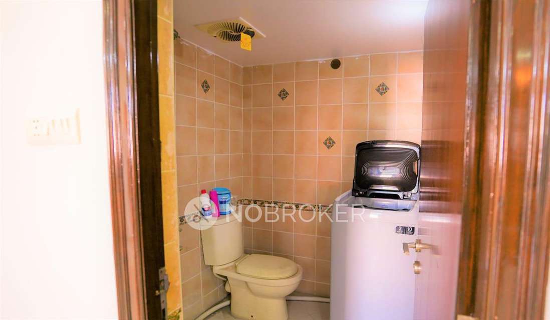 4+ BHK Flat In Pearl Palace For Sale  In Basheer Bagh