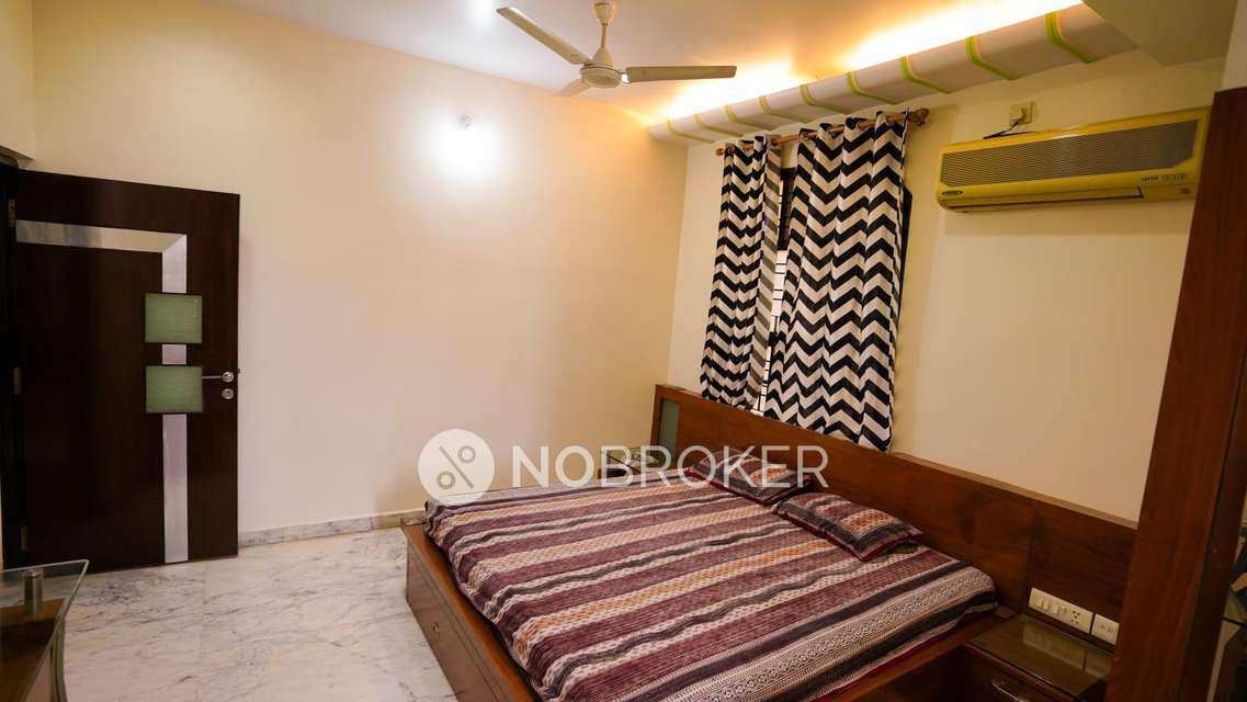 4+ BHK Flat In Pearl Palace For Sale  In Basheer Bagh