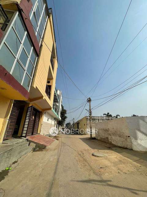 1 BHK Flat for Rent  In  Bijwasan