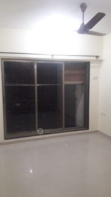 2 BHK Flat In Highland Tower for Rent  In Kandivali East