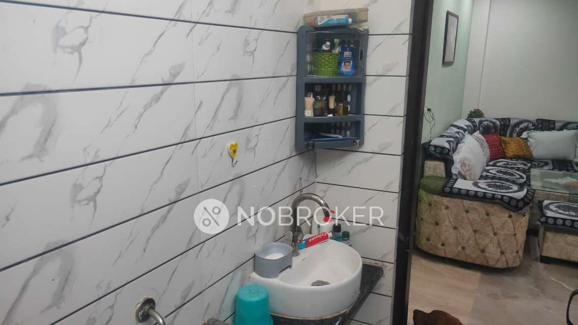 3 BHK Flat In Dlf Ankur Vihar For Sale  In Loni