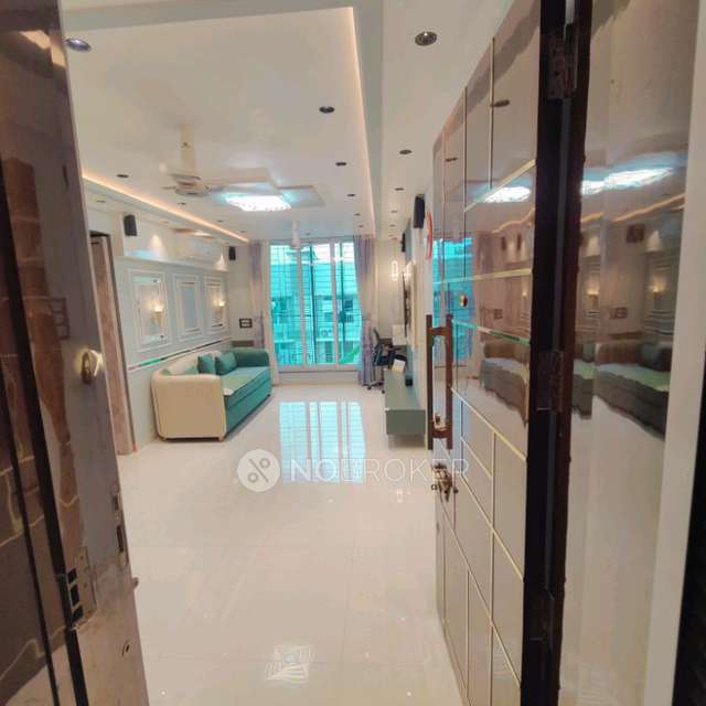 2 BHK Flat In Tower 28 For Sale  In Malad East