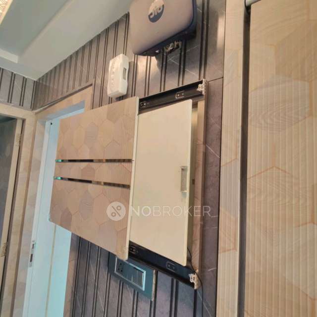 2 BHK Flat In Tower 28 For Sale  In Malad East