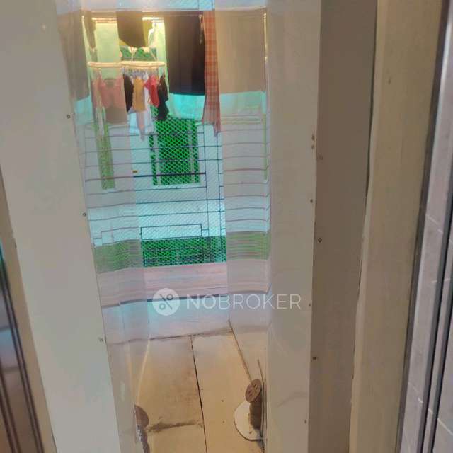 2 BHK Flat In Tower 28 For Sale  In Malad East