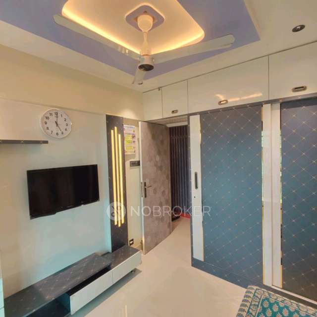 2 BHK Flat In Tower 28 For Sale  In Malad East