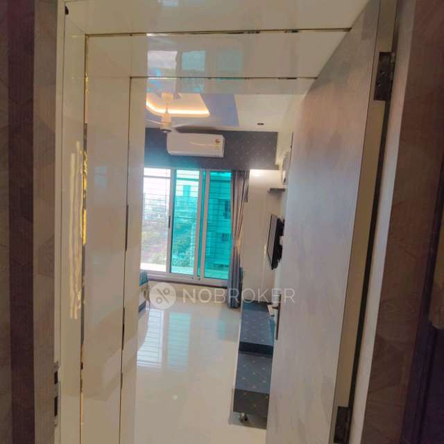 2 BHK Flat In Tower 28 For Sale  In Malad East