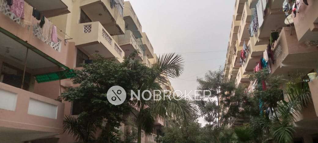 2 BHK Flat In Raj Retreat For Sale  In Hindon Airport Domestic Terminal