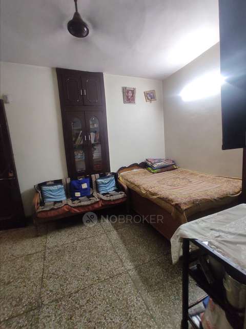 3 BHK Flat In Rwa Amritpuri B For Sale  In East Of Kailash