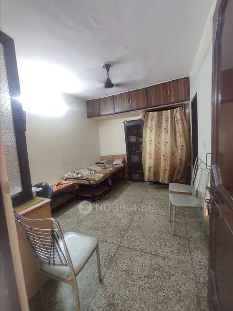 3 BHK Flat In Rwa Amritpuri B For Sale  In East Of Kailash