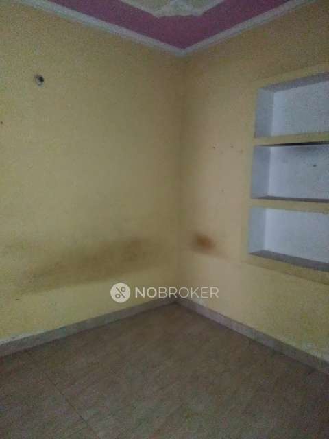 1 BHK Flat for Rent  In Sector 44
