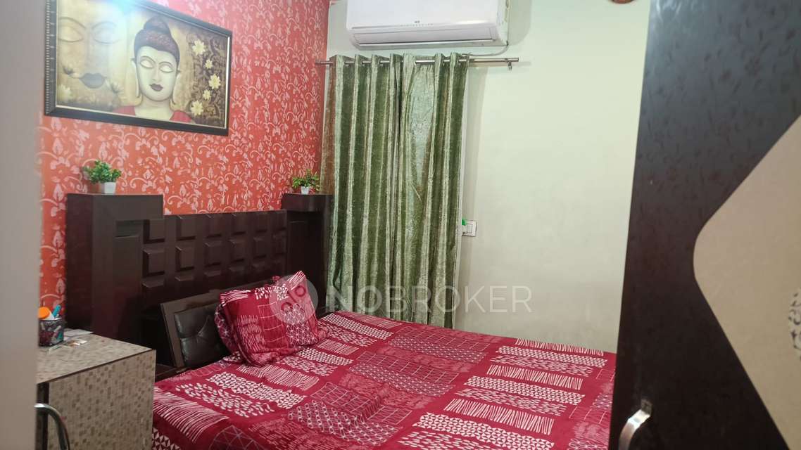 2 BHK Flat In Standalone Building   For Sale  In Uttam Nagar