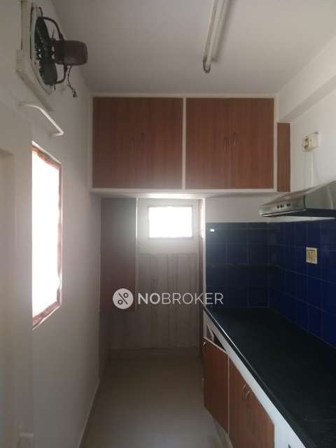 2 BHK Flat In Race View Apartment Pure Veg for Rent  In Velachery