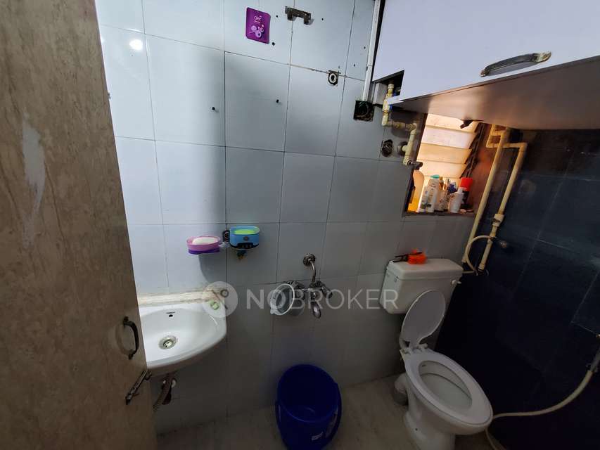 2 BHK Flat In Vatsalya Chs For Sale  In Sector-8 