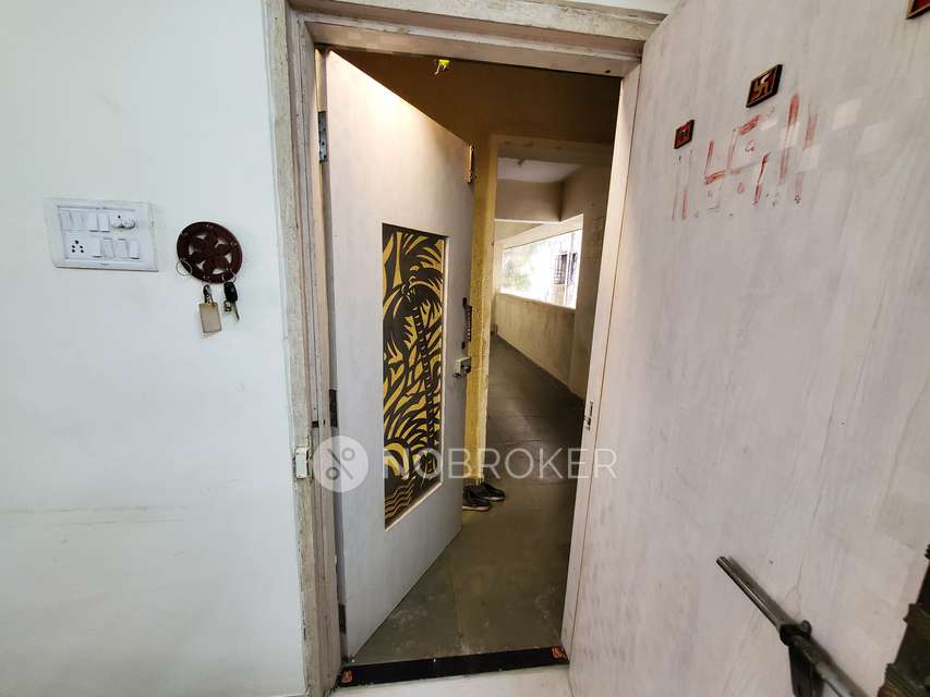 2 BHK Flat In Vatsalya Chs For Sale  In Sector-8 