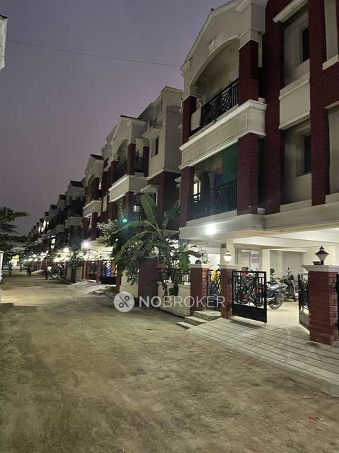 2 BHK Flat In Ortec Palace Apartment For Sale  In Padappai