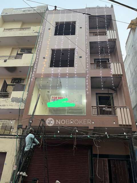 2 BHK Flat In Standalone Building  for Rent  In Shahdara