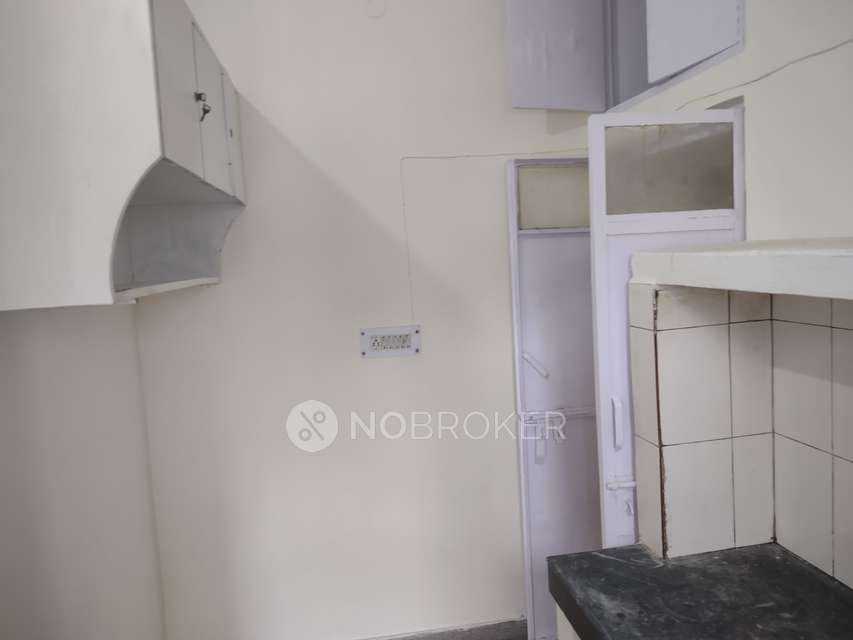 1 BHK House for Rent  In Sector 15