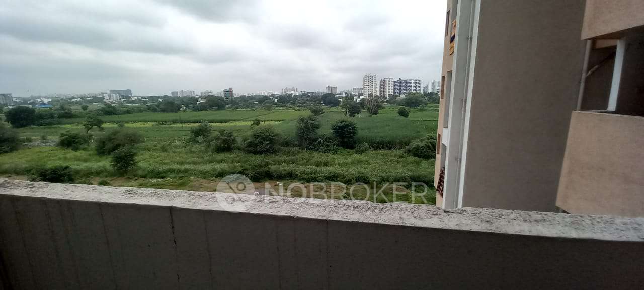 2 BHK Flat In Ace Aastha For Sale  In Charholi Budruk