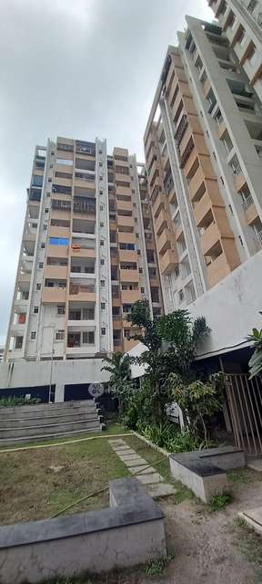2 BHK Flat In Ace Aastha For Sale  In Charholi Budruk
