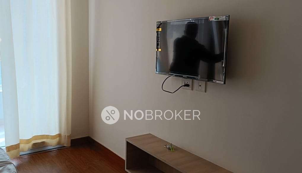 1 RK Flat In Gaur City Mall For Sale  In Gaur City Mall