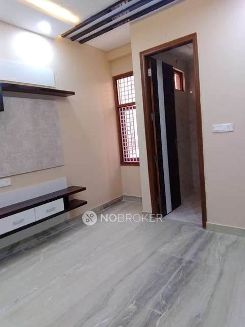 2 BHK Flat In Standalone Building  For Sale  In Uttam Nagar