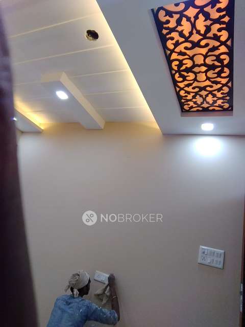 2 BHK Flat In Standalone Building  For Sale  In Uttam Nagar