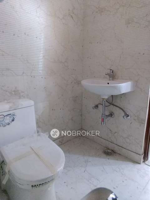 2 BHK Flat In Standalone Building  For Sale  In Uttam Nagar