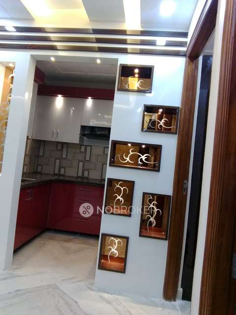 2 BHK Flat In Standalone Building  For Sale  In Uttam Nagar